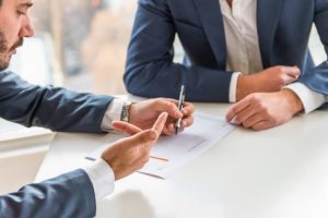 Seguros de responsabilidad civil en Villanueva de Castellón - Escritorio
