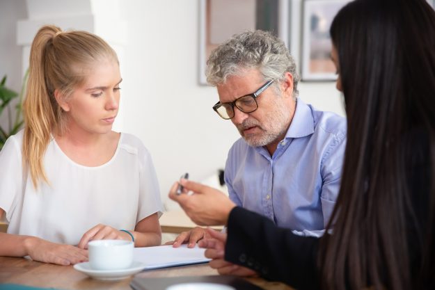 seguro-de-decesos-en-Canals-familias