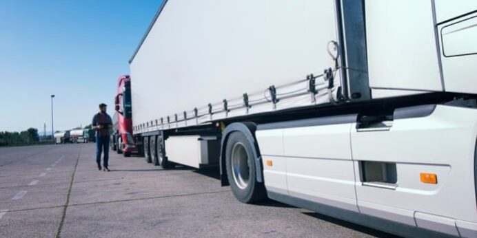 Seguros para camioneros en Canals - Camión