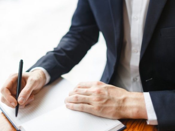 Seguros en Xativa – Hombre Seguros en Xativa - Hombre