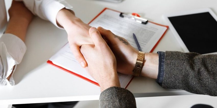 seguros en Canals-manos